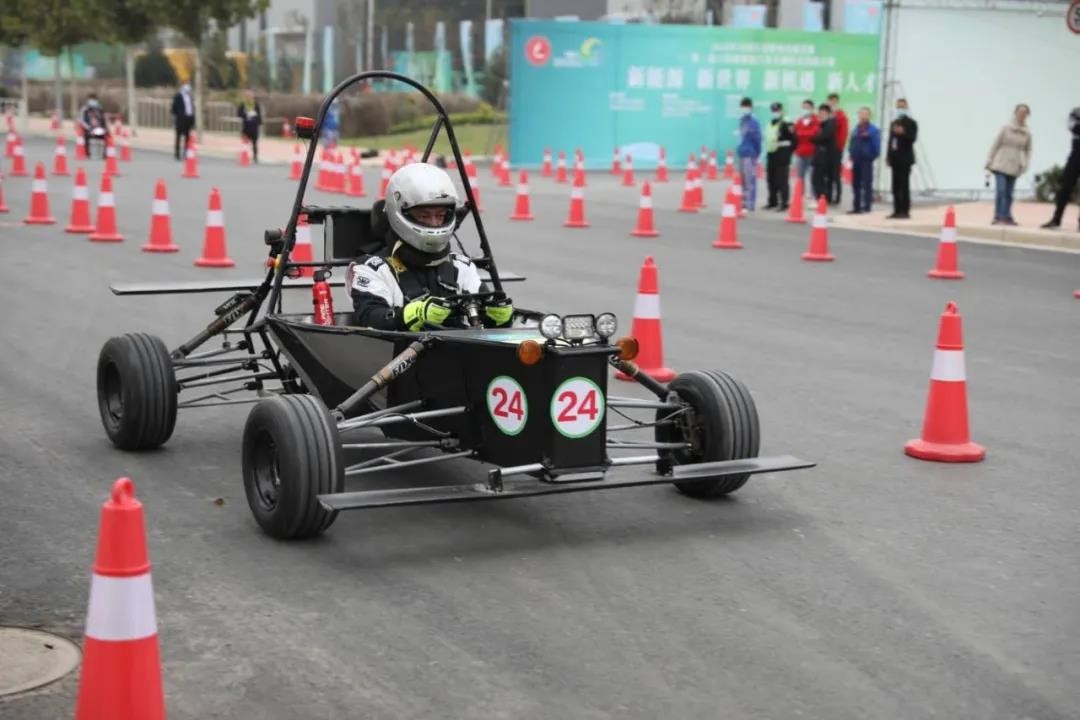 第二届全国新能源汽车关键技术技能大赛决赛安徽万通再获佳绩！